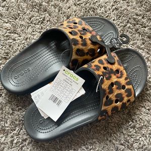 CHEETAH PRINT CROC SLIDES